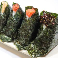 おにぎり（梅・昆布・鮭・明太子）