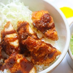 ソースチキンカツごはんセット