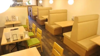 神戸新開地の焼き鳥VESTAの店内の様子